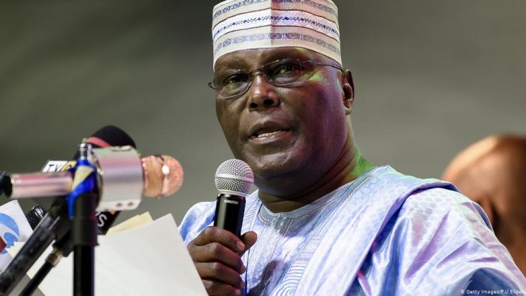 Nigéria: un ex vice-président appelle Buhari à fermer à nouveau les frontières