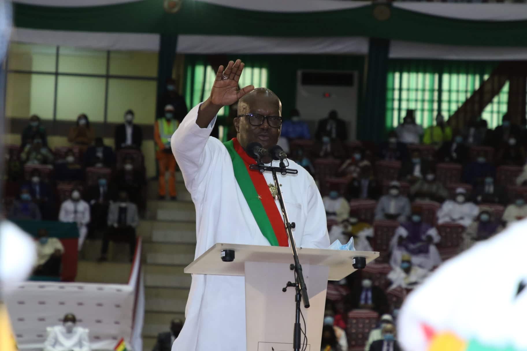 Le président burkinabé Roch Marc Christian Kaboré, investi pour un second mandat