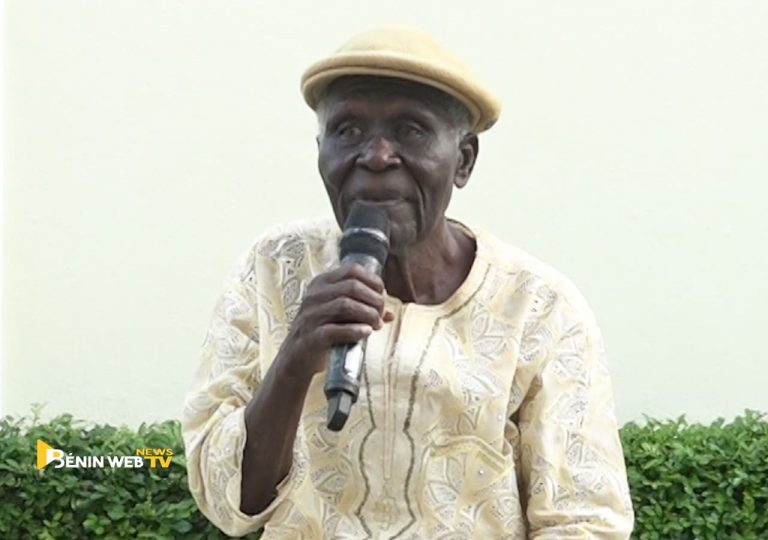 Bénin: à 85 ans, la légende «Timo, Papa La Guitare » revient sur ses célèbres chansons (vidéo)