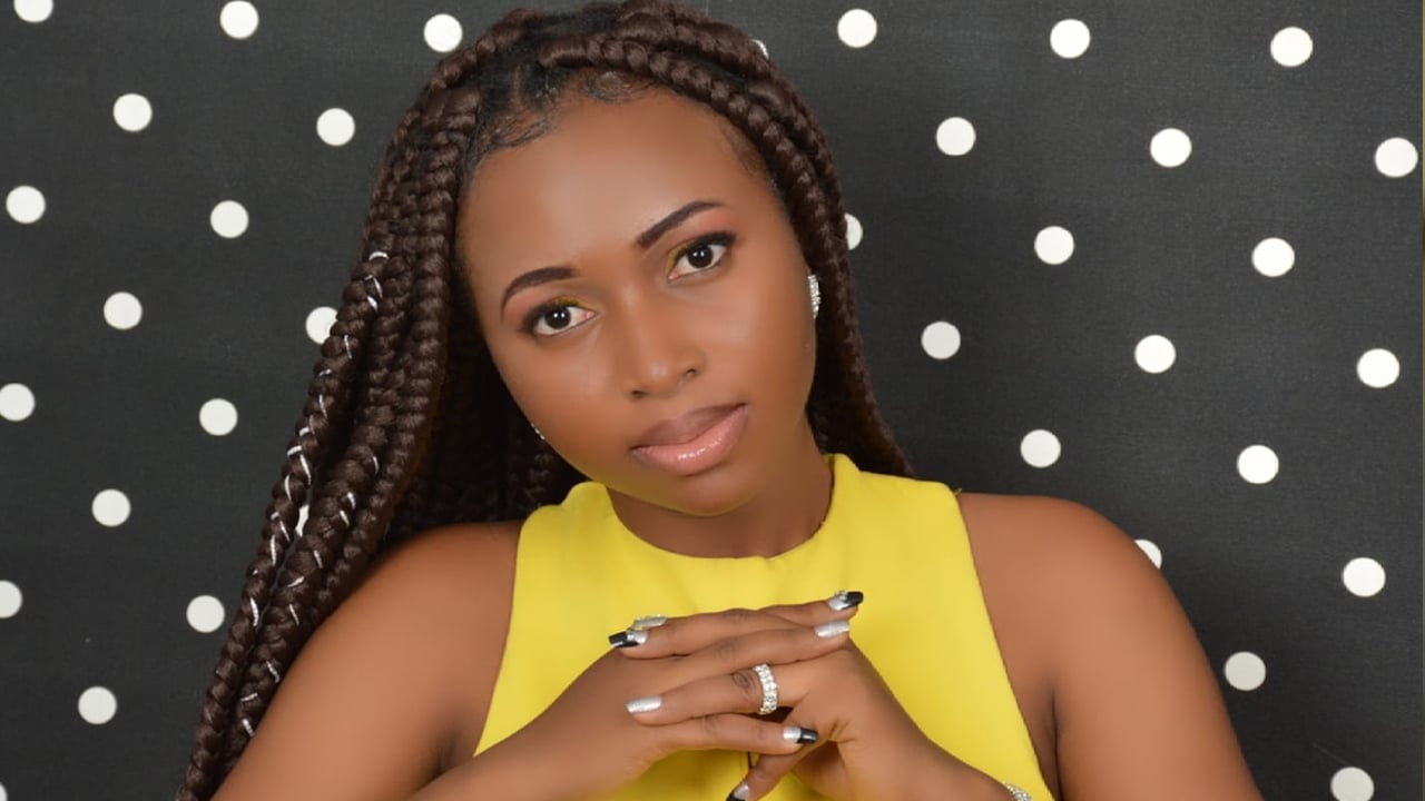 Théodora AKA, 1ère dauphine Miis petite taille Côte d'Ivoire @ FB
