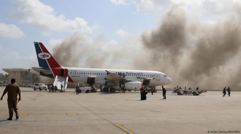 Yémen: Une double explosion à l&rsquo;aéroport d&rsquo;Aden fait au moins 26 morts (Vidéo)