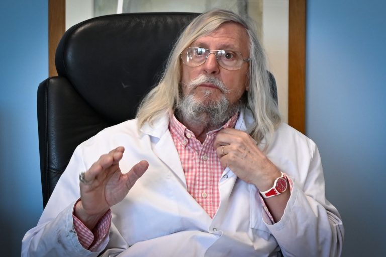 Le Professeur Didier Raoult victime d&rsquo;usurpation d&rsquo;identité