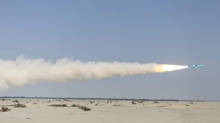 L’Iran fait une démonstration de sa force militaire sur fond de tensions avec les Etats-Unis (Vidéo)