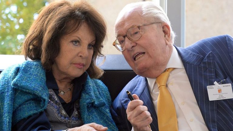 A 92 ans, Jean-Marie Le Pen s’est marié religieusement avec Jany (vidéo)