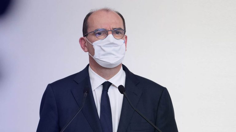 Covid : test négatif exigé pour tous les voyageurs arrivant en France d&rsquo;un pays hors de l&rsquo;UE