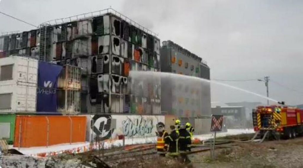 Strasbourg : «Important incendie» sur le site de l'entreprise OVH, classé Seveso