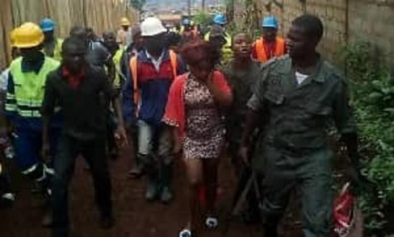 Cameroun: une jeune femme massacre sa mère à coups de hache à Bafoussam