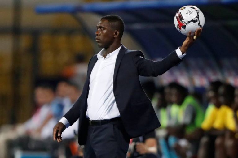 Affaire Clarence Seedorf: la FIFA sanctionne lourdement le Cameroun