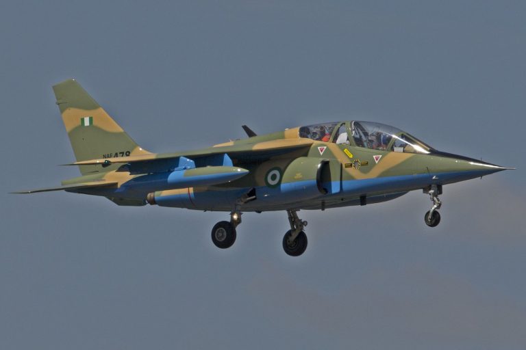 Nigéria: Boko Haram annonce avoir abattu l’avion de combat porté disparu